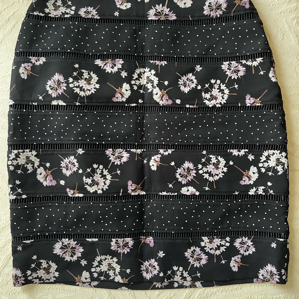 White House Black Market Floral Pencil Skirt in Black and Pink